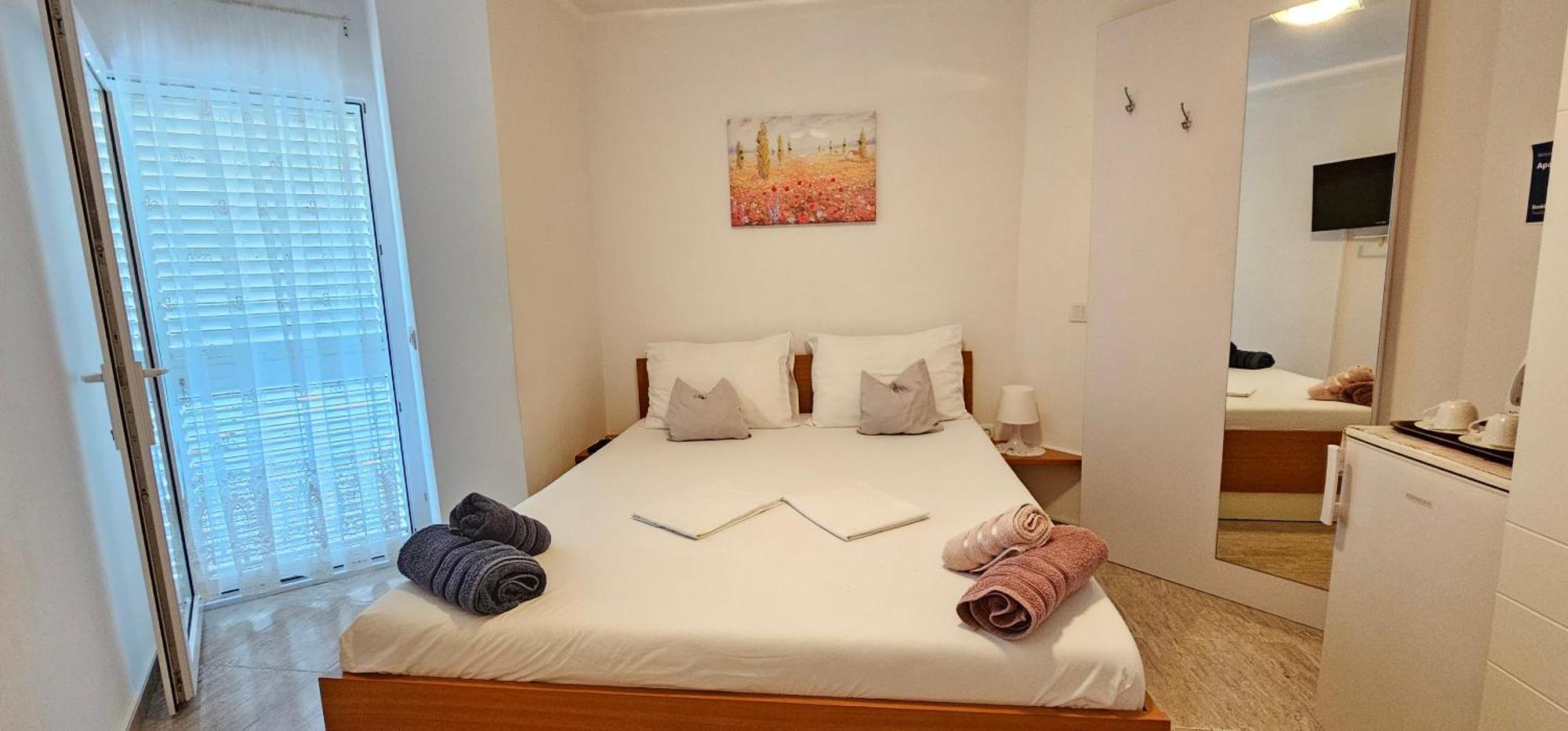 Apartment Tonci Novaglia Esterno foto